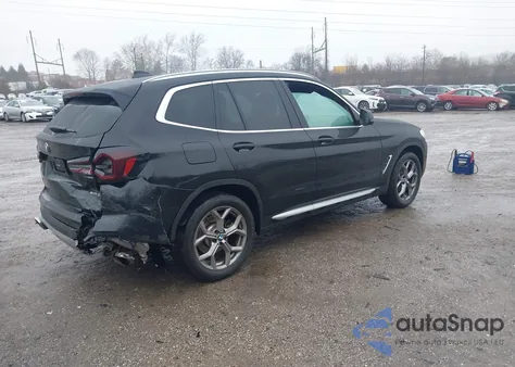 2022 BMW X3 xDrive30I z USA, uszkodzony, nr VIN 5UX53DP05N9J50360